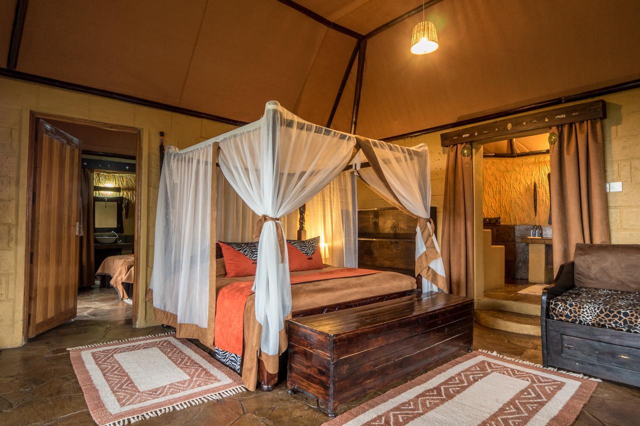Rhino Watch Safarilodge Mweiga Esterno foto