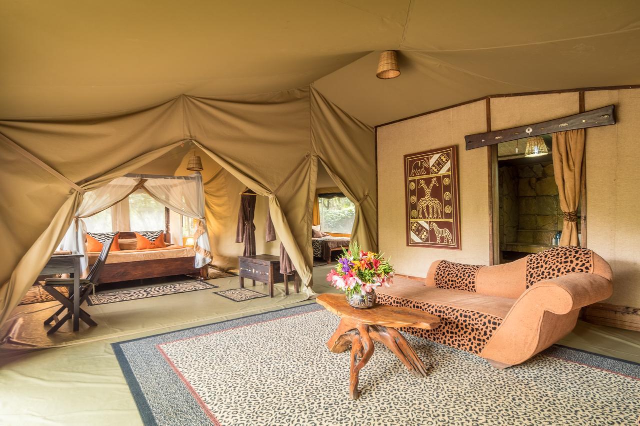 Rhino Watch Safarilodge Mweiga Esterno foto