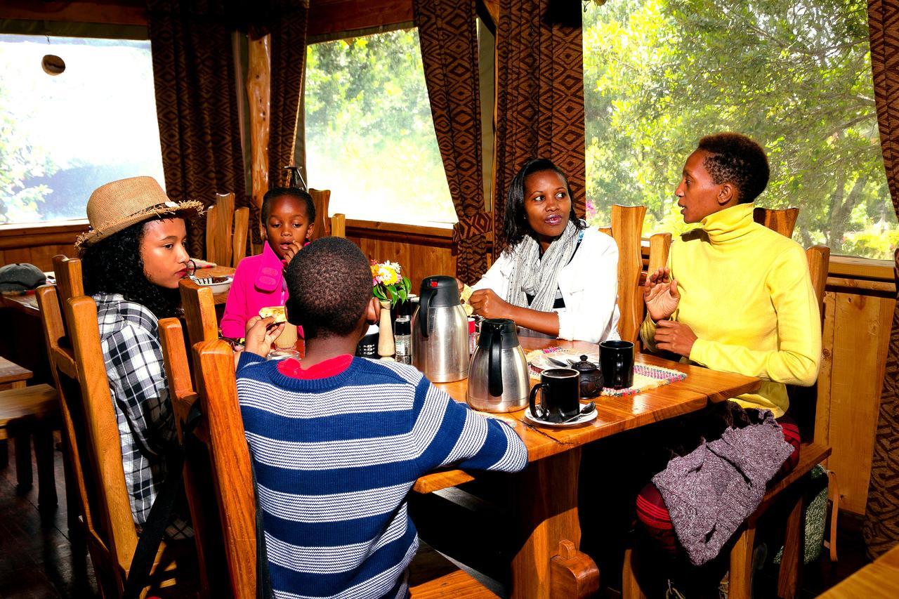 Rhino Watch Safarilodge Mweiga Esterno foto