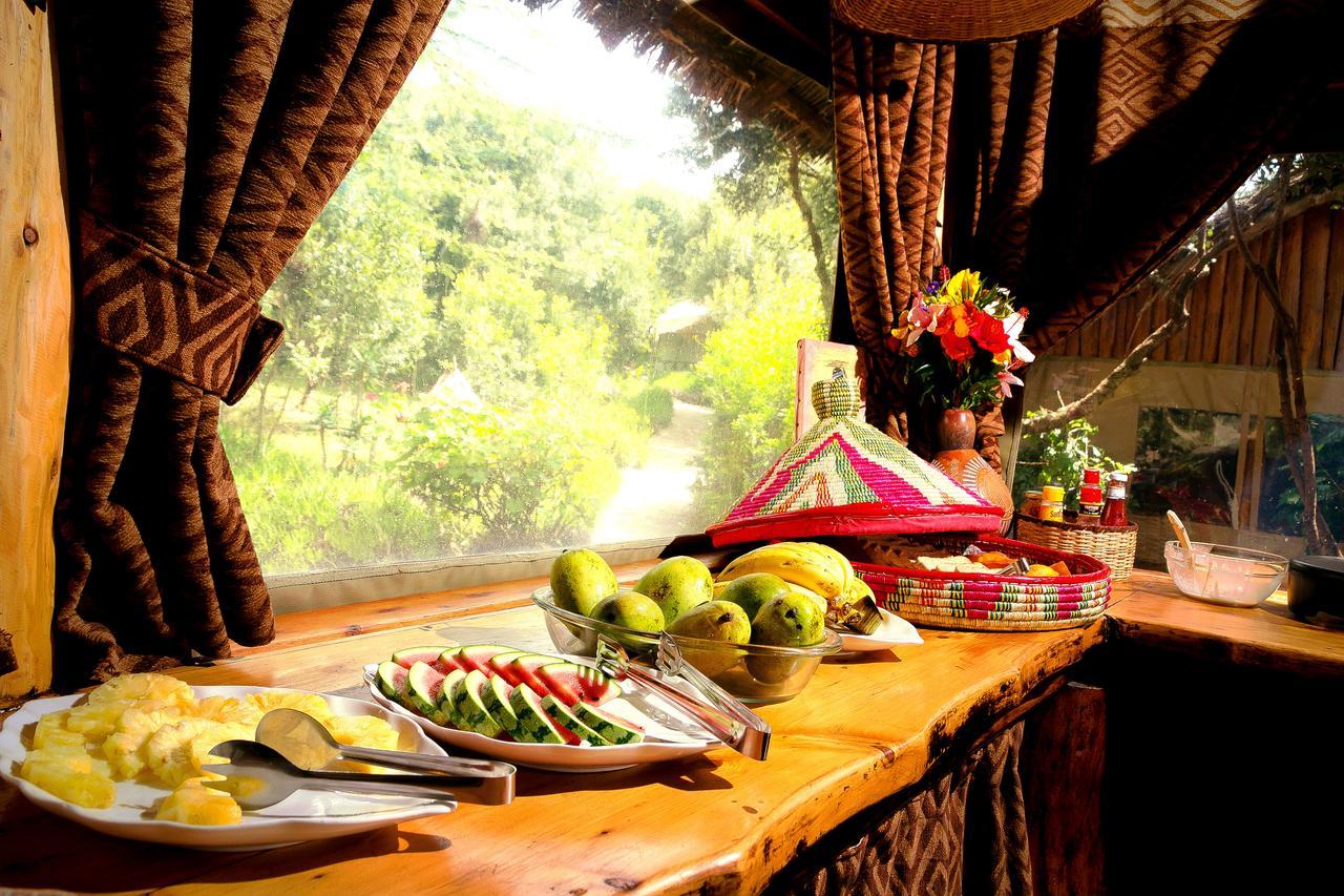 Rhino Watch Safarilodge Mweiga Esterno foto